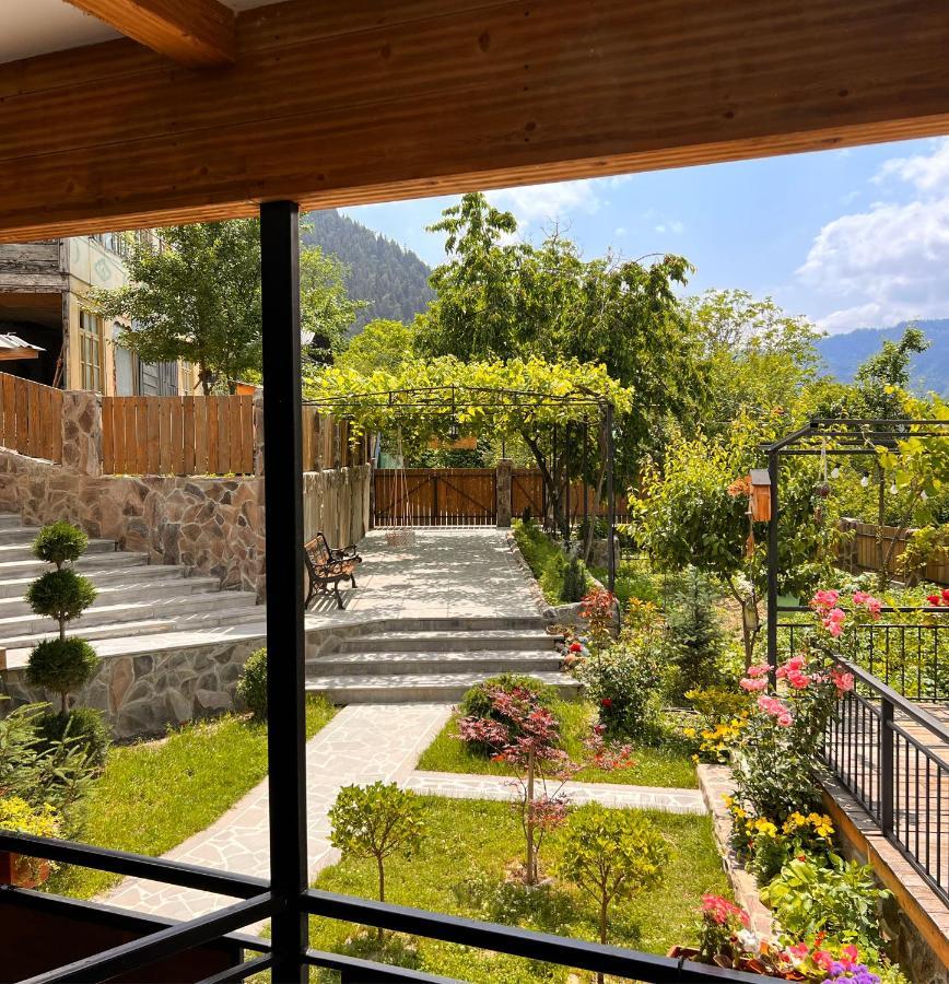 Hotel Borjomi Verde エクステリア 写真